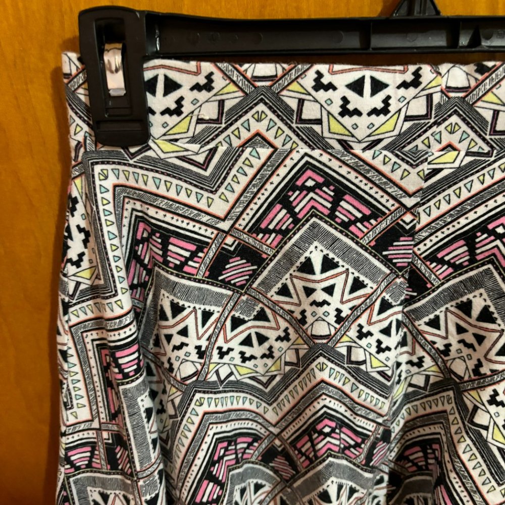 Pink Victoria Secret Geometric Print Circle Skirt Size Small - Picture 8 of 12